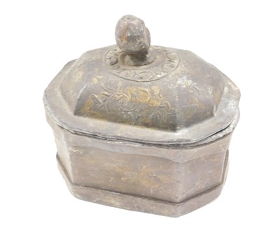 Lot 477 - An early 19thC lead tobacco jar, the finial...