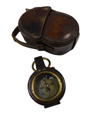 Lot 1164 - A mid-20thC military style pocket compass,...