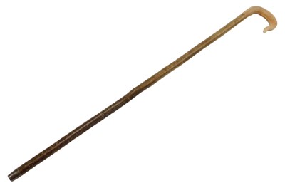 Lot 428 - A 20thC shepherd's crook or walking...