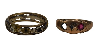 Lot 528 - Two dress rings, comprising a 9ct gold gypsy...
