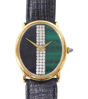 Lot 31 - A Swiss lady's fashion watch, the watch head...