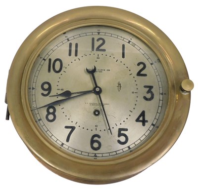 Lot 286 - A 20thC bulkhead nautical clock, with 19cm...