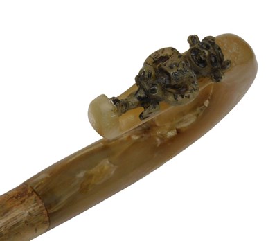 Lot 365 - A 20thC Shepherd's crook, with horn handle,...