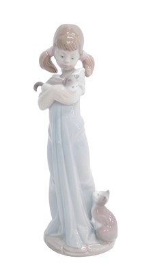 Lot 485 - A Lladro figure, Don't Forget Me, 23cm high,...
