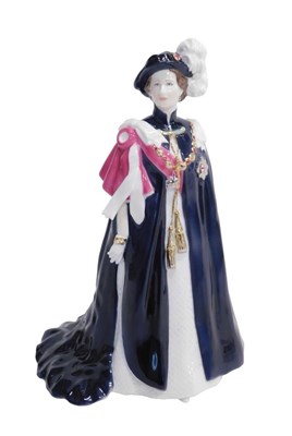 Lot 503 - A Royal Worcester Her Majesty Queen Elizabeth...