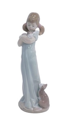 Lot 513 - A Lladro figure group, Don't Forge Me, 23cm...