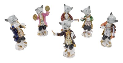 Lot 70 - Various Sitzendorf cat musician figures, to...