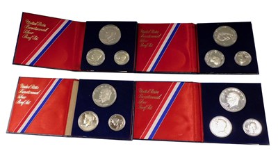 Lot 114 - Various coins, to include four United States...