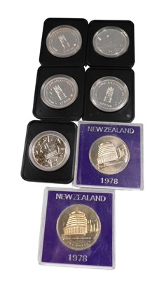 Lot 126 - Various coins, commemorative and others, New...