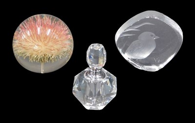 Lot 868 - A 20thC thistle paperweight, a further Mats...