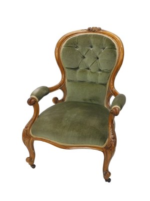 Lot 1044 - A late 19thC walnut framed spoonback show...