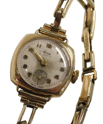 Lot 1148 - A 9ct gold cased Avia ladies wristwatch, with...